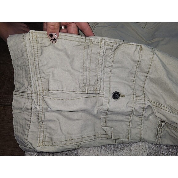 Levis Mens Cargo Shorts 34 Casual Utility White Tag Flat Front Khaki Y2K Chino - Picture 3 of 10